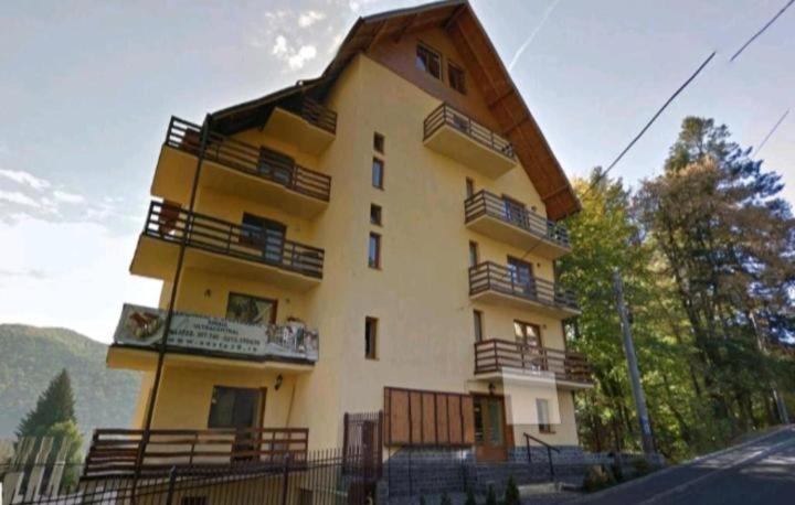 Apartament Apartament Aosta Central Sinaia Zewnętrze zdjęcie
